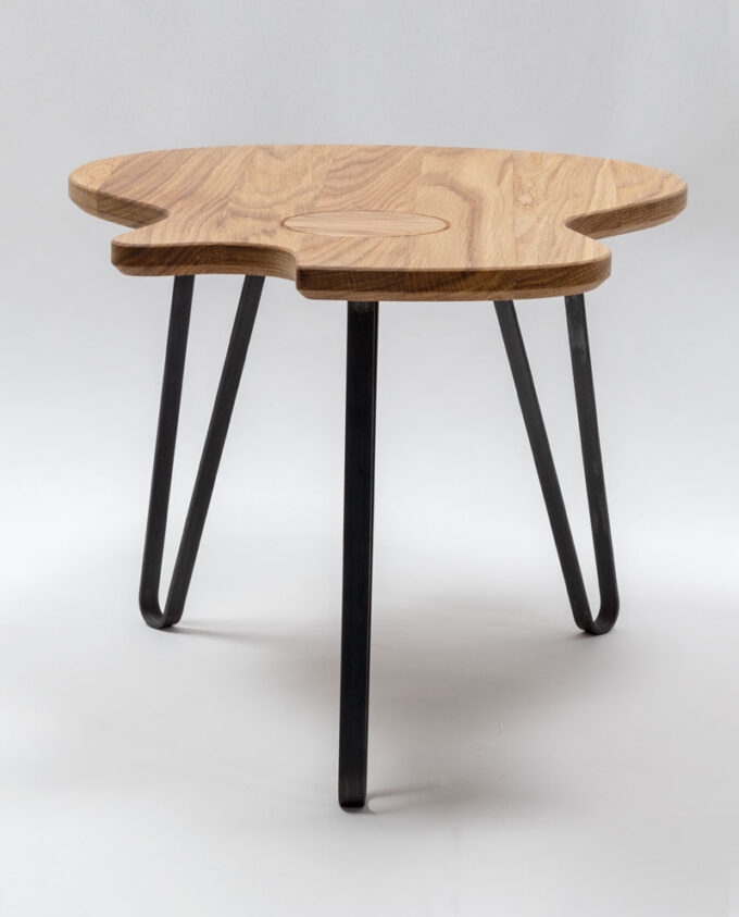 Ruwdesign-Guitar-Table-Acoustic-The-Grand-Front