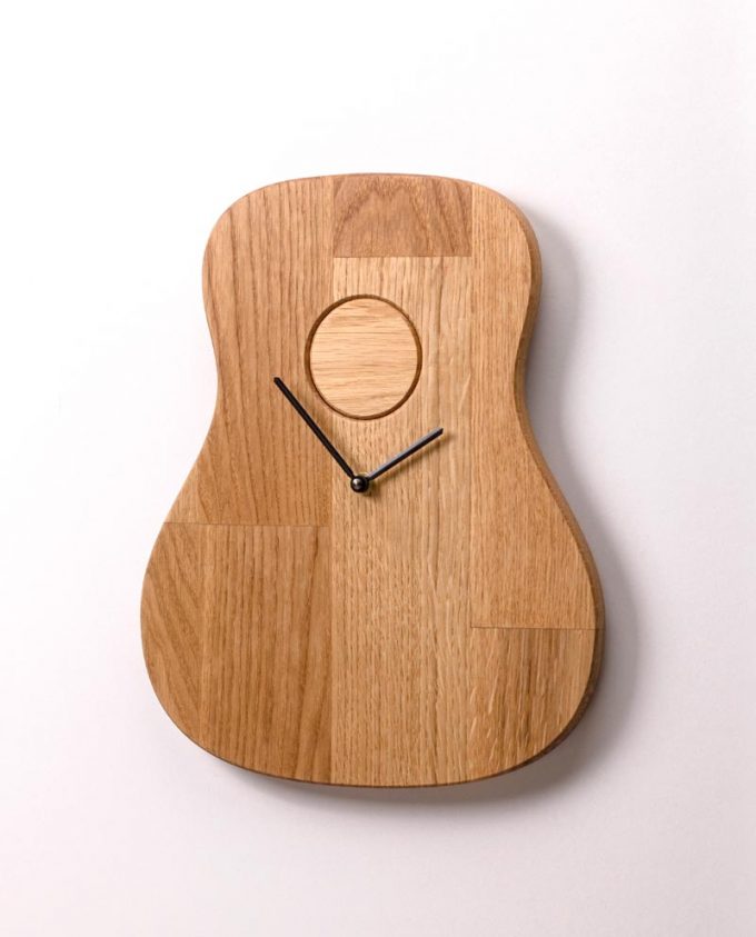 Ruwdesign-acoustic-guitar-clock-the-original-front